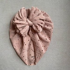 Newborn bunny knot